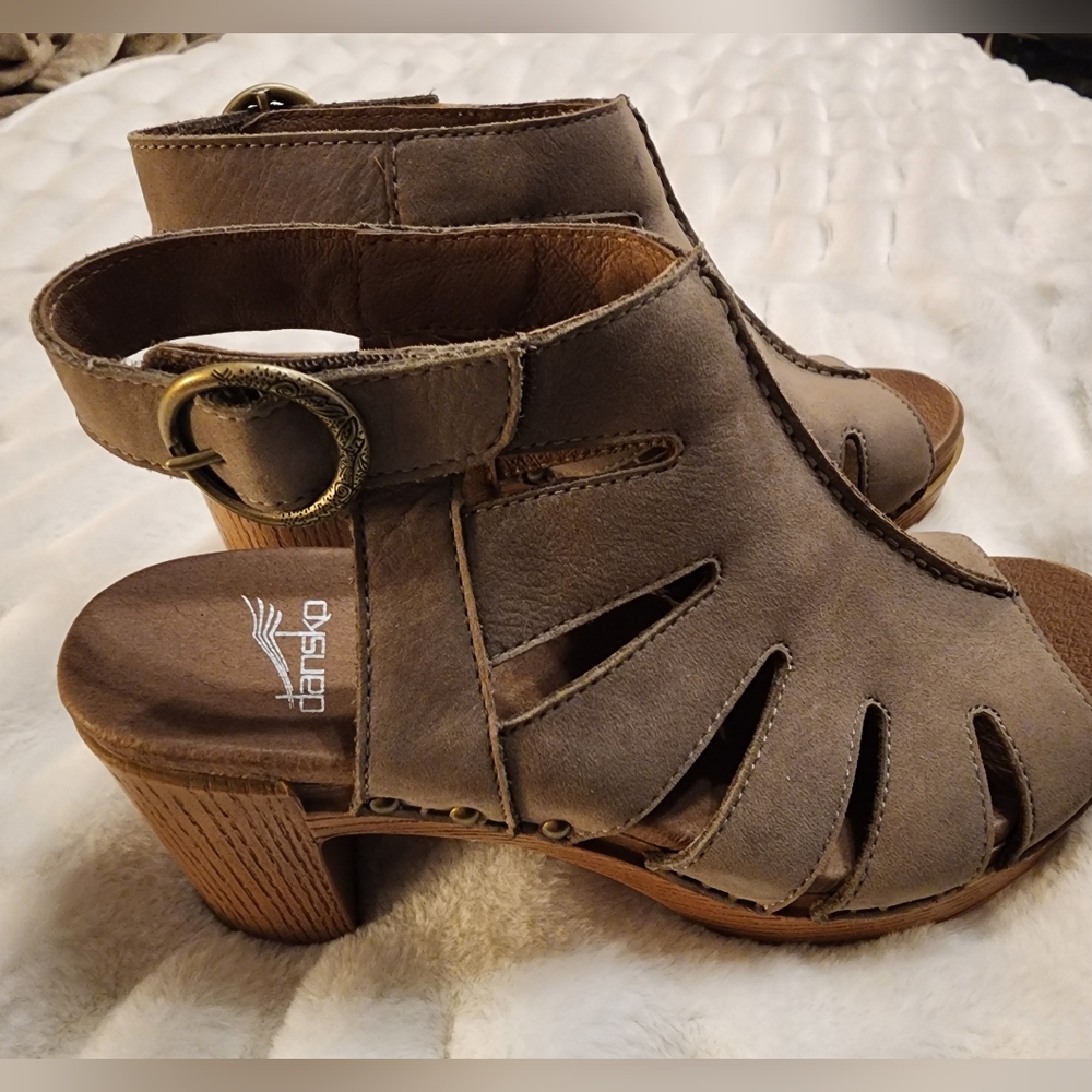 Dansko Chunky Sandals size 38